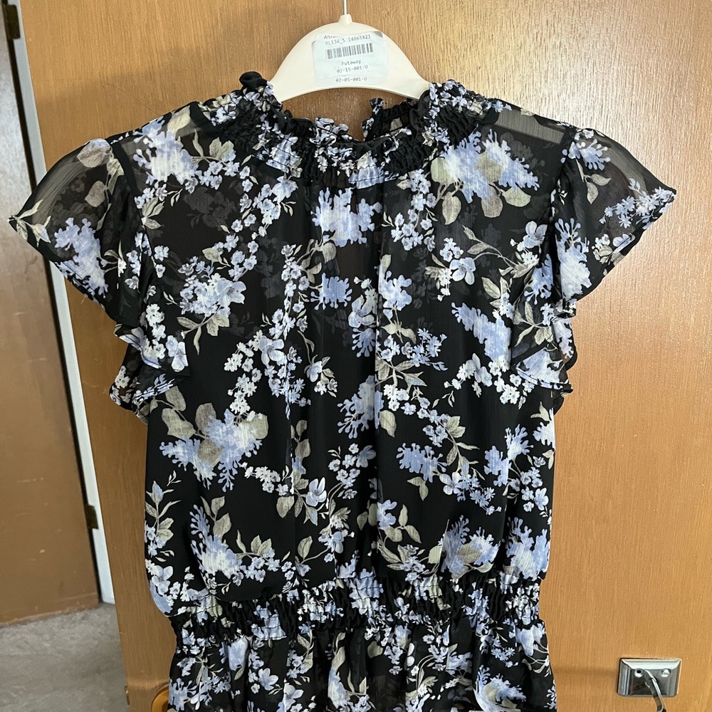 Floral Ruffle Sleeve Blouse - Picture 5 of 7